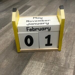 Ashland Yellow and White Perpetual Calendar